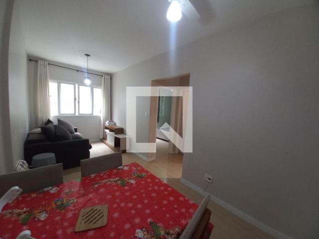 Apartamento aluguel em São Vicente