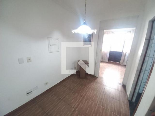 Apartamento aluguel em Região Imediata de Santos, Região Metropolitana da Baixada Santista
