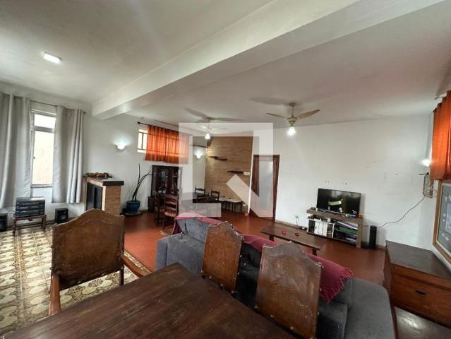 Apartamento aluguel em Região Imediata de Santos, Região Metropolitana da Baixada Santista
