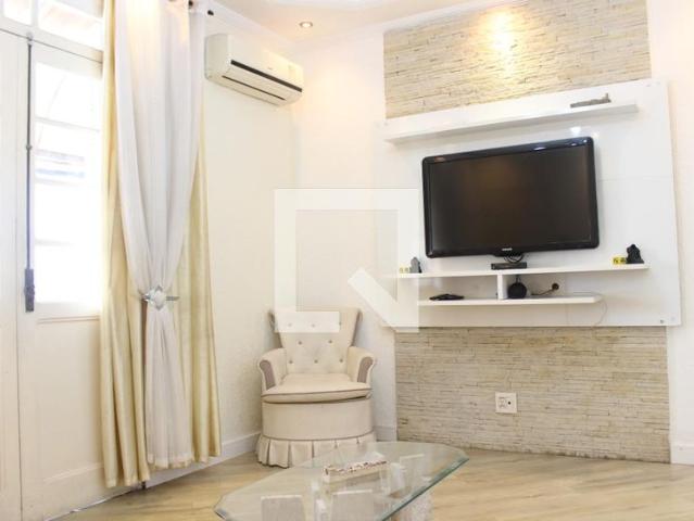 Apartamento aluguel em São Vicente
