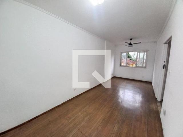 Apartamento aluguel em Região Imediata de Santos, Região Metropolitana da Baixada Santista