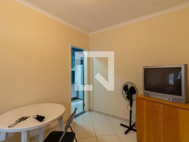 Apartamento aluguel em Região Imediata de Santos, Região Metropolitana da Baixada Santista