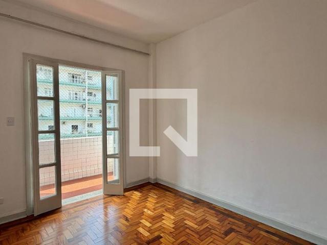 Apartamento aluguel em Região Imediata de Santos, Região Metropolitana da Baixada Santista