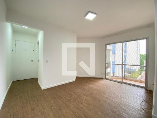 Apartamento aluguel em Caxingui, São Paulo