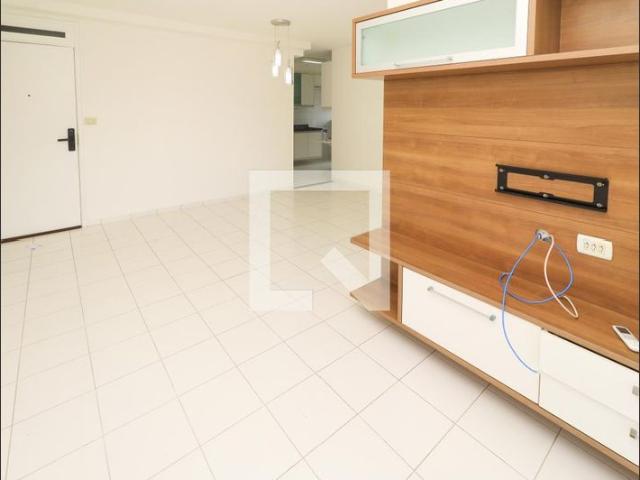 Apartamento aluguel em Região Geográfica Imediata de Salvador, Região Metropolitana de Salvador