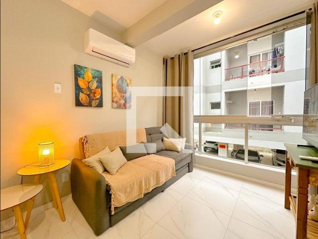 Apartamento aluguel em Região Geográfica Imediata de Florianópolis, Desterro