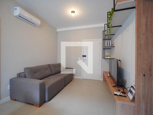 Apartamento aluguel em Região Geográfica Imediata de Florianópolis, Desterro