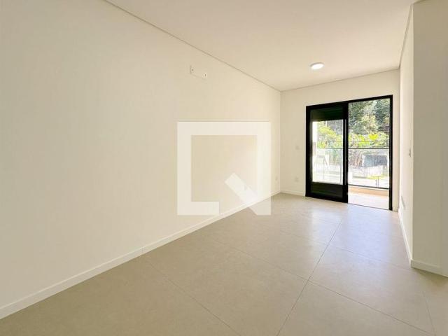 Apartamento aluguel em Região Geográfica Imediata de Florianópolis, Desterro