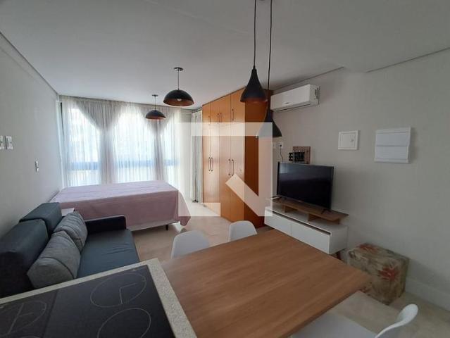 Apartamento aluguel em Região Geográfica Imediata de Florianópolis, Desterro