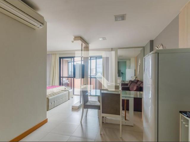 Apartamento aluguel em Região Geográfica Imediata de Salvador, Região Metropolitana de Salvador