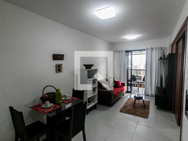 Apartamento aluguel em Região Geográfica Imediata de Salvador, Região Metropolitana de Salvador