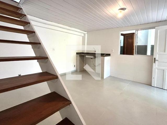 Apartamento aluguel em Região Geográfica Imediata de Florianópolis, Desterro