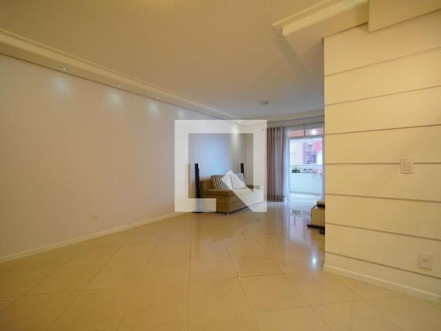 Apartamento aluguel em Região Geográfica Imediata de Florianópolis, São José