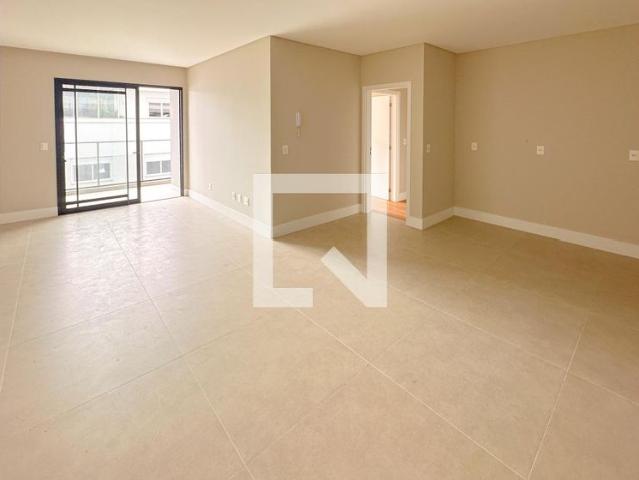 Apartamento aluguel em Região Geográfica Imediata de Florianópolis, São José