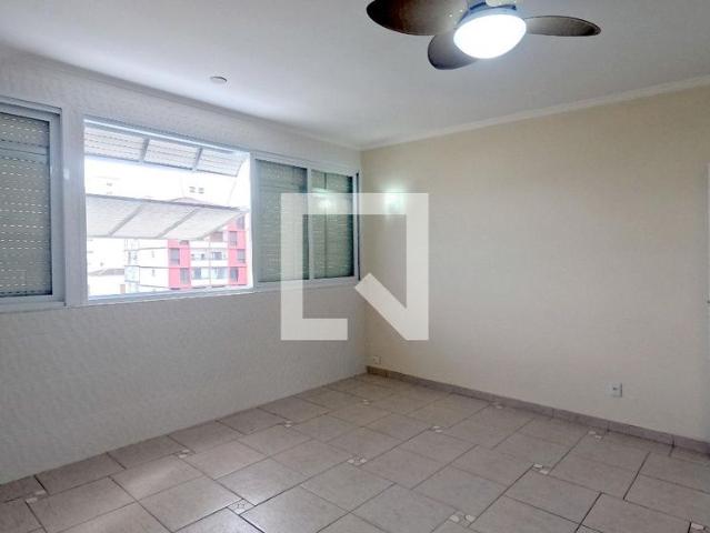 Apartamento aluguel em Região Imediata de Santos, Região Metropolitana da Baixada Santista
