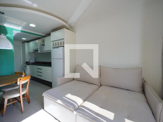 Apartamento aluguel em Região Geográfica Imediata de Florianópolis, Desterro