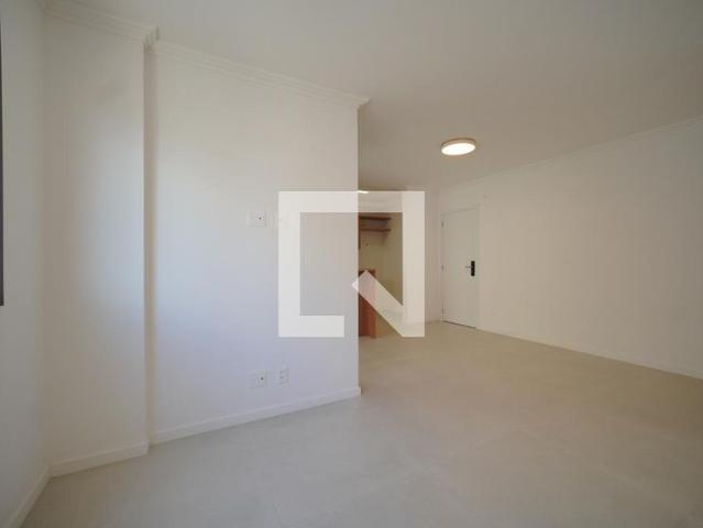 Apartamento aluguel em Estreito, Florianópolis