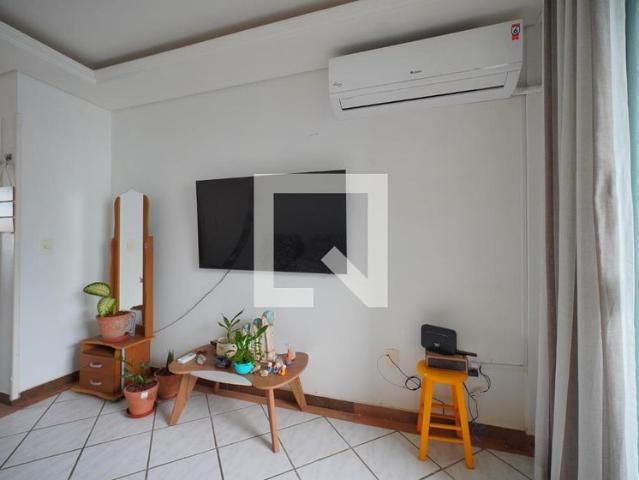Apartamento aluguel em Região Geográfica Imediata de Florianópolis, Desterro