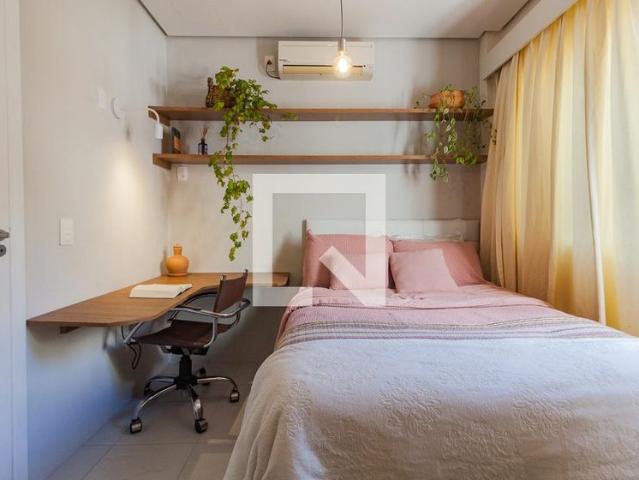 Apartamento aluguel em Região Geográfica Imediata de Florianópolis, Desterro