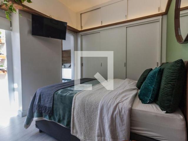 Apartamento aluguel em Região Geográfica Imediata de Florianópolis, Desterro