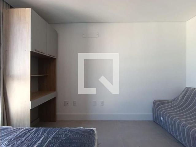 Apartamento aluguel em Região Geográfica Imediata de Florianópolis, Desterro