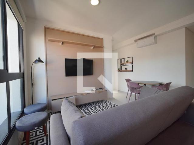 Apartamento aluguel em Região Geográfica Imediata de Florianópolis, Desterro