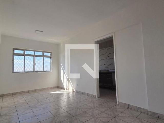 Apartamento aluguel em Parque Maria Helena, Suzano