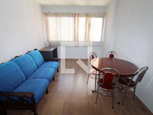Apartamento aluguel em Região Imediata de São José dos Campos, Região Metropolitana do Vale do Paraíba e Litoral Norte
