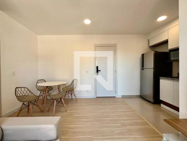 Apartamento aluguel em Região Imediata de Campinas, Região Metropolitana de Campinas