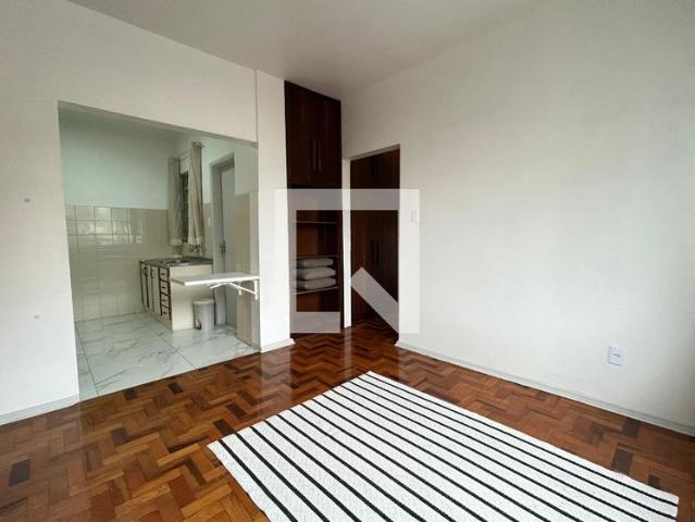 Apartamento aluguel em Região Geográfica Imediata de Florianópolis, Desterro