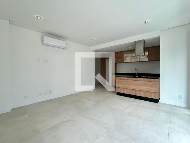 Apartamento aluguel em Região Geográfica Imediata de Florianópolis, Desterro