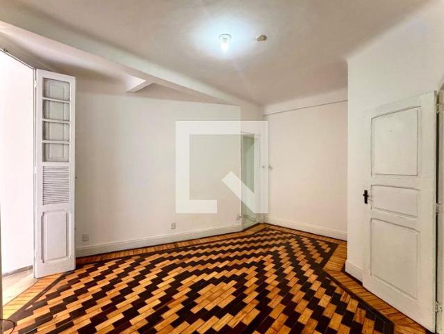 Apartamento aluguel em Bairro de Fátima, Rio de Janeiro