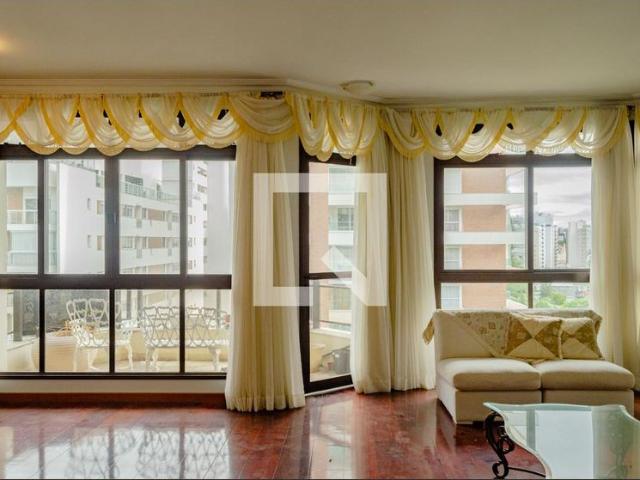 Apartamento aluguel em Região Geográfica Imediata de Florianópolis, Desterro