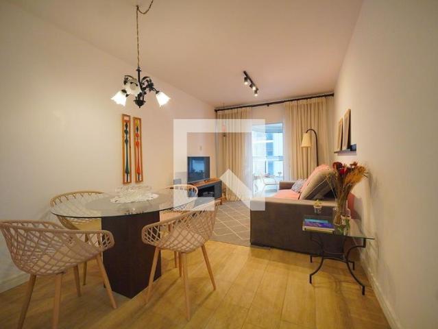 Apartamento aluguel em Região Geográfica Imediata de Florianópolis, Desterro