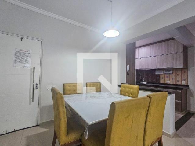 Apartamento aluguel em Região Imediata de Santos, Região Metropolitana da Baixada Santista