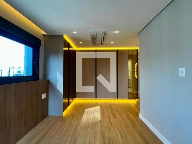 Apartamento aluguel em Região Imediata de São Paulo, Região Metropolitana de São Paulo