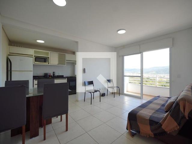 Apartamento aluguel em Região Geográfica Imediata de Florianópolis, São José