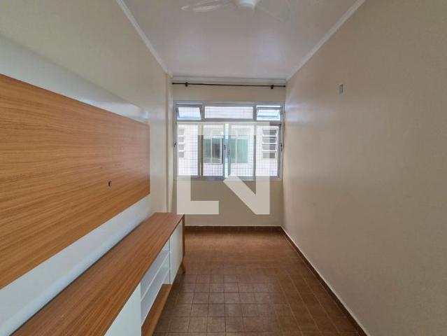 Apartamento aluguel em Região Imediata de Santos, Região Metropolitana da Baixada Santista