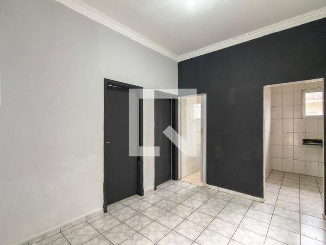 Apartamento aluguel em Região Imediata de Santos, Região Metropolitana da Baixada Santista