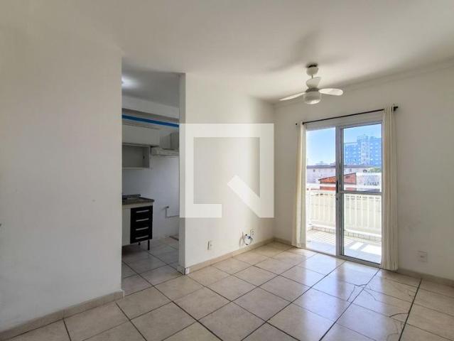Apartamento aluguel em Região Imediata de Santos, Região Metropolitana da Baixada Santista