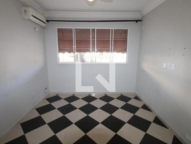 Apartamento aluguel em Região Imediata de São José dos Campos, Região Metropolitana do Vale do Paraíba e Litoral Norte