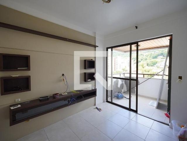 Apartamento aluguel em Região Geográfica Imediata de Florianópolis, Desterro