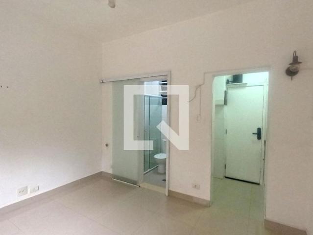 Apartamento aluguel em Região Imediata de Santos, Região Metropolitana da Baixada Santista