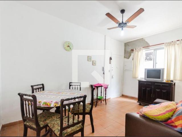 Apartamento aluguel em Região Imediata de Santos, Região Metropolitana da Baixada Santista