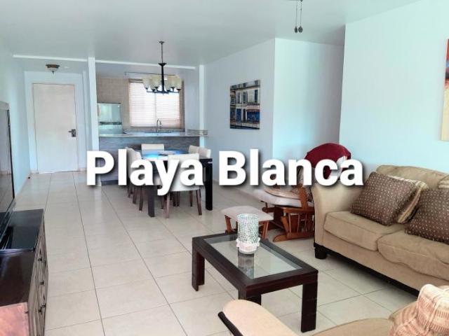 Apto. en playa blanca, 140m, 3r, $225k