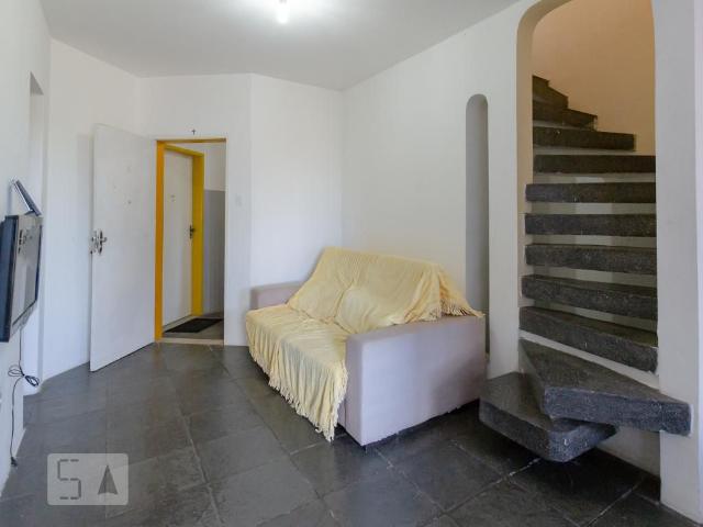 Apartamento aluguel em Região Geográfica Imediata de Salvador, Região Metropolitana de Salvador