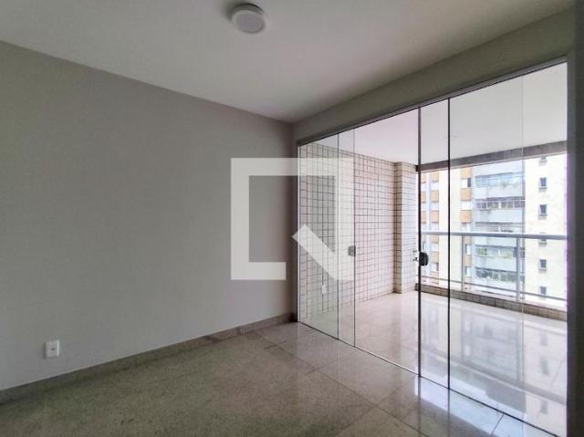 Apartamento aluguel em Belo Horizonte, Funcionários