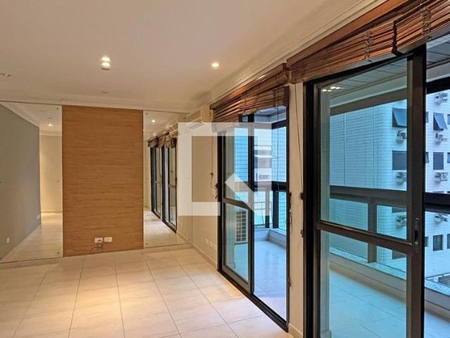 Apartamento aluguel em Região Imediata de Santos, Região Metropolitana da Baixada Santista