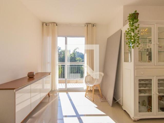 Apartamento aluguel em Região Imediata de São Paulo, Região Metropolitana de São Paulo