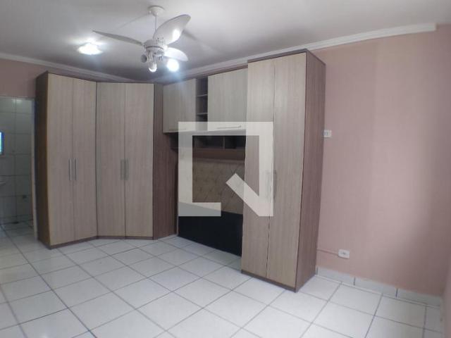 Apartamento aluguel em Região Imediata de Santos, Região Metropolitana da Baixada Santista